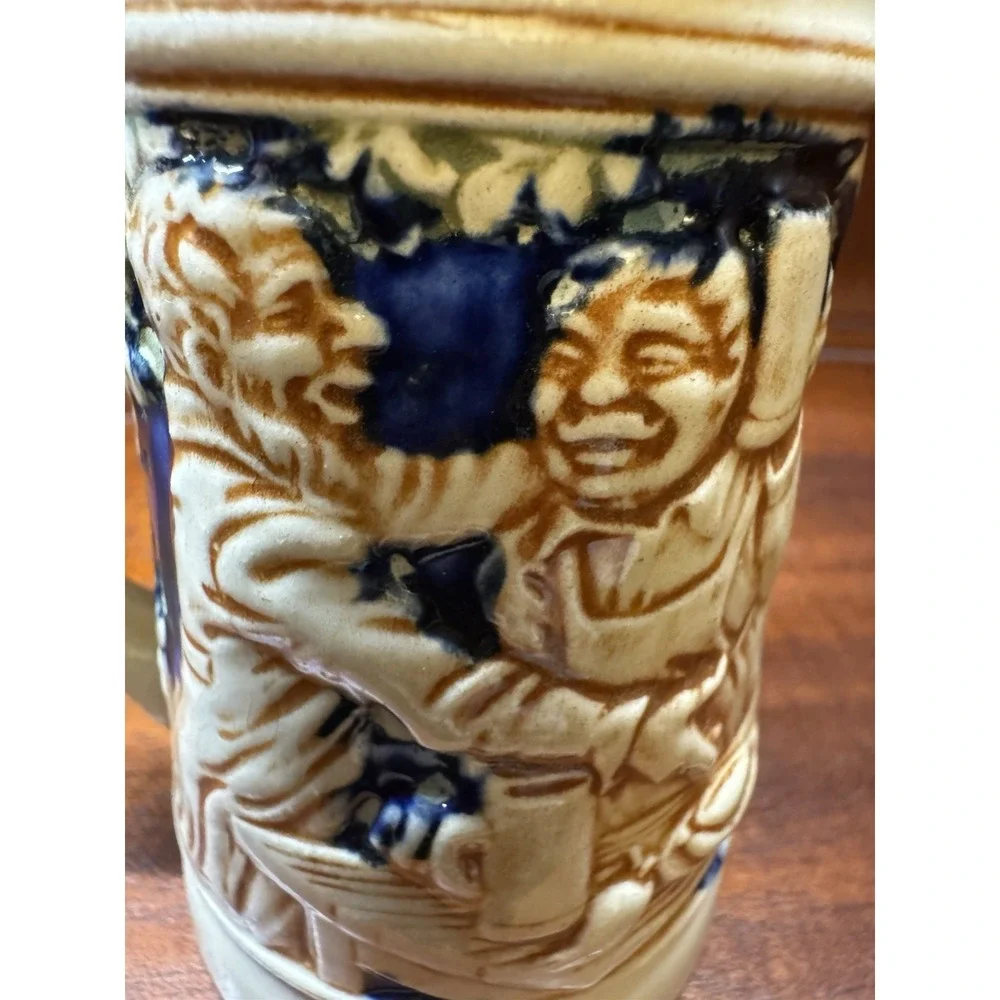 Vintage German Beer Stein 0.3L Tavern Scene Relief Stoneware‎ Mug